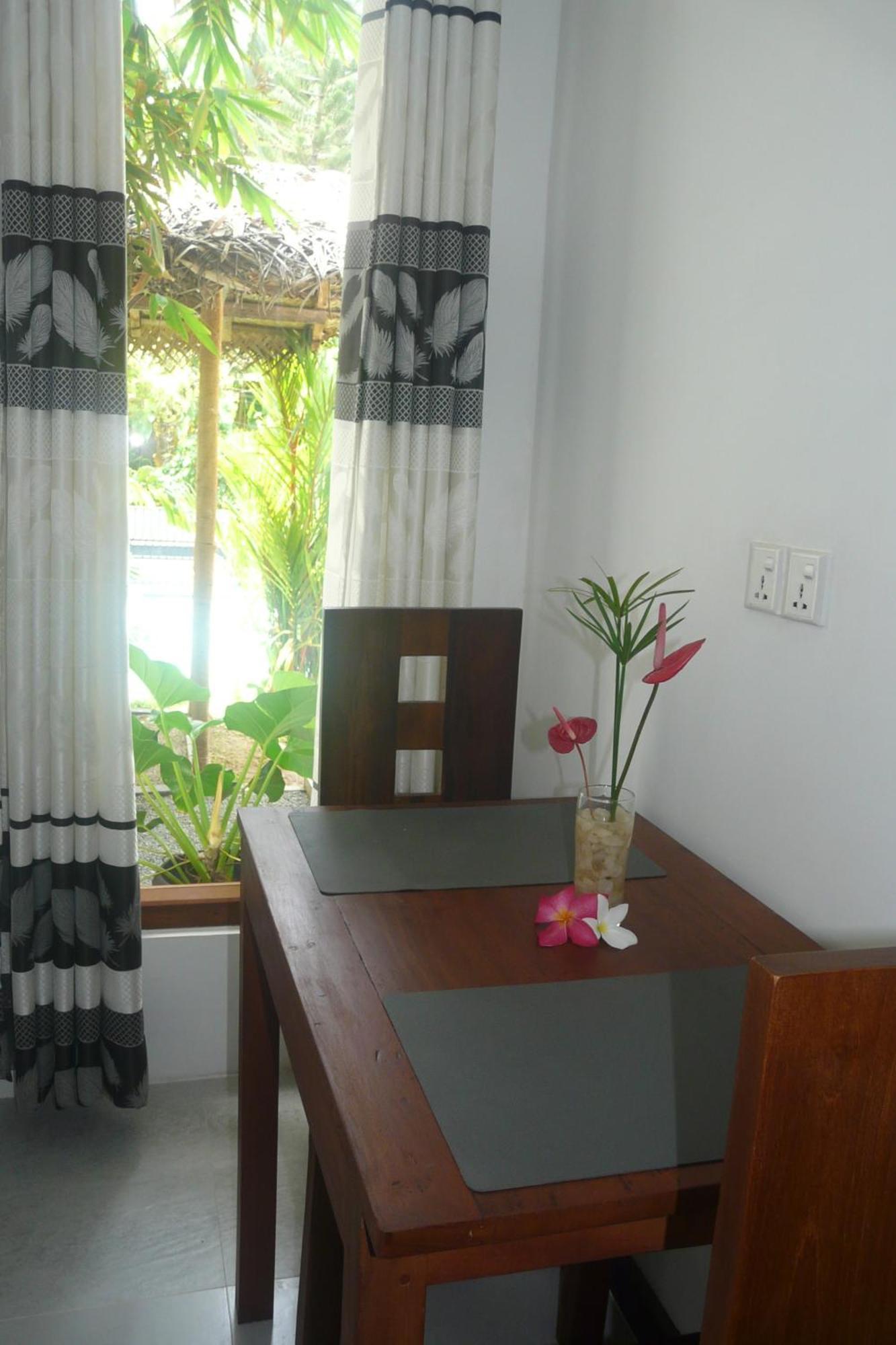 Hidden Villa Hikkaduwa Habitación foto